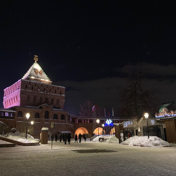 1/22/2022 tarihinde kŚziyaretçi tarafından Nizhny Novgorod Kremlin'de çekilen fotoğraf