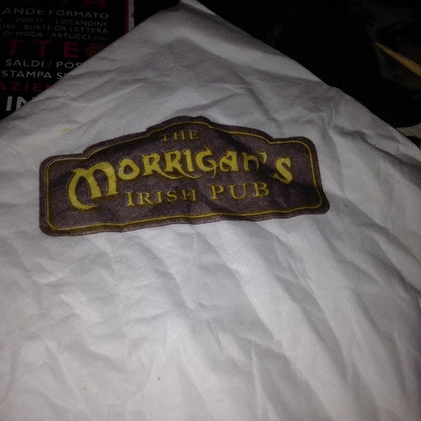 Photo prise au Morrigan&#39;s Irish Pub par Amalia T. le12/8/2013