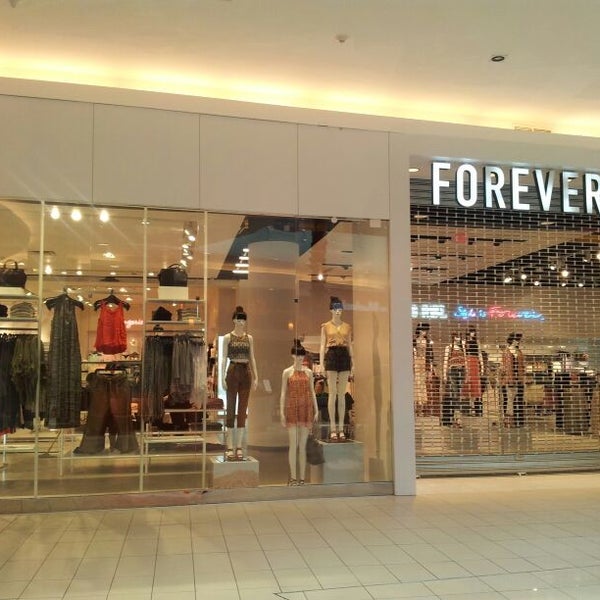 Photos at Forever 21 - Clothing Store in Santo Domingo