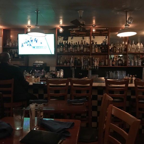 Photo taken at Flaherty&#39;s Seafood Grill &amp; Oyster Bar by Claudimar M. on 11/28/2017