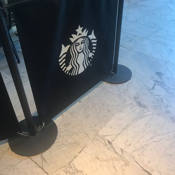 4/1/2018 tarihinde d&#39;Essie V.ziyaretçi tarafından Starbucks'de çekilen fotoğraf