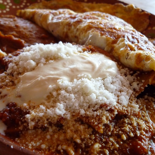 รูปภาพถ่ายที่ Mi Pueblito - Cocina Mexicana โดย Mi Pueblito - Cocina Mexicana เมื่อ 3/16/2014
