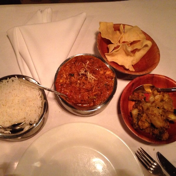 10/11/2014 tarihinde Sergey T.ziyaretçi tarafından Chola Eclectic Indian Cuisine'de çekilen fotoğraf