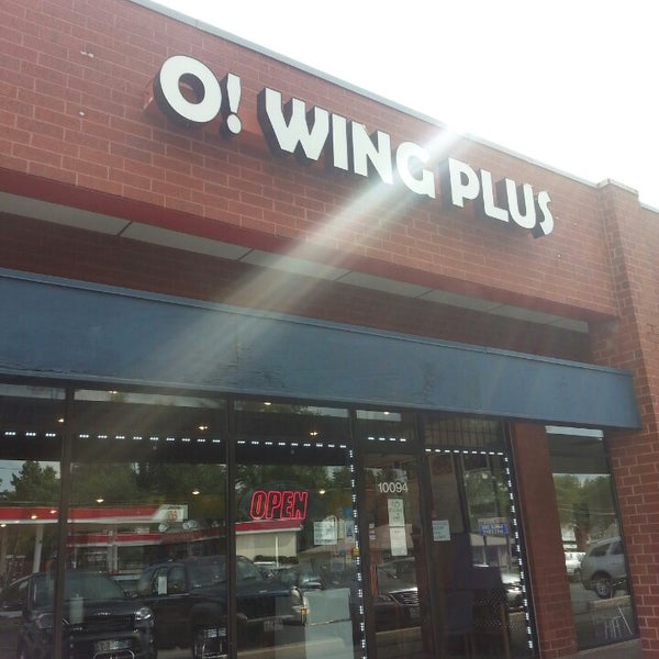 Foto tirada no(a) O Wing Plus por Ciona F. em 7/17/2014