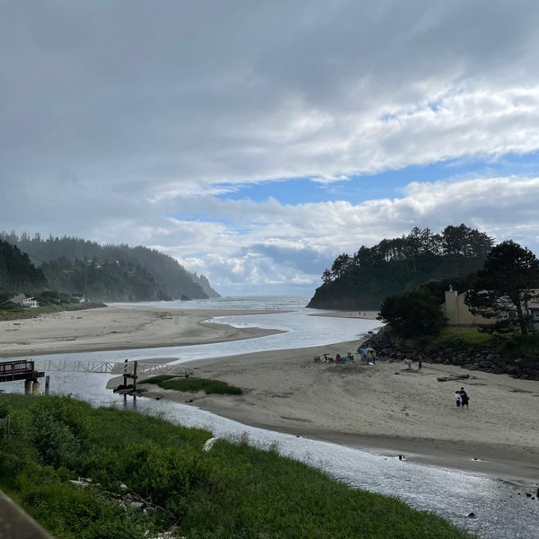 Proposal Rock Inn Hotel in Neskowin