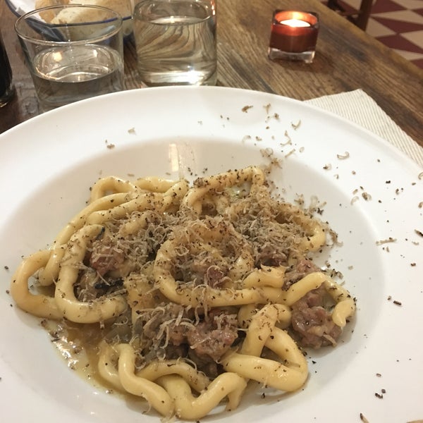 Das Foto wurde bei Club Culinario Toscano da Osvaldo von Jaclyn H. am 11/28/2018 aufgenommen
