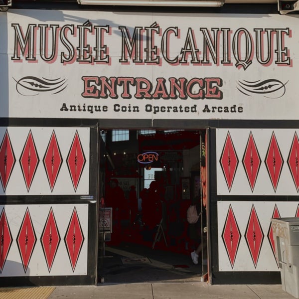 Photo taken at Musée Mécanique by Jaclyn H. on 3/6/2023