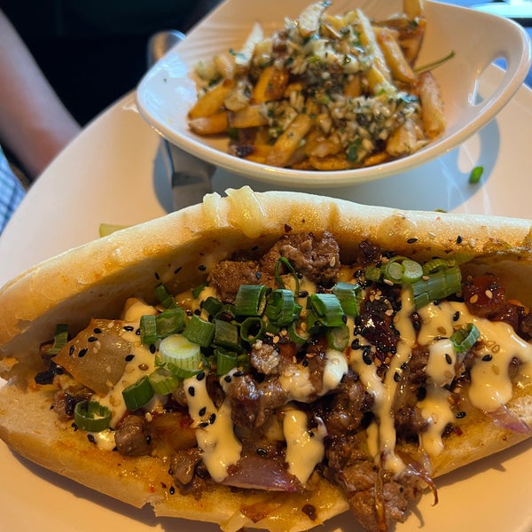 house cheesesteak yard house caprichosblanca