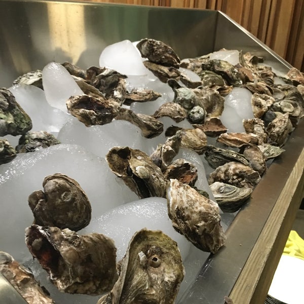 Oysters 👌🏻  todo lo que he probado en este lugar está delicioso
