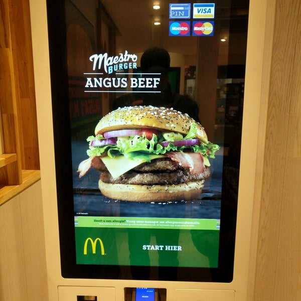รูปภาพถ่ายที่ McDonald&#39;s โดย Jos เมื่อ 2/5/2018
