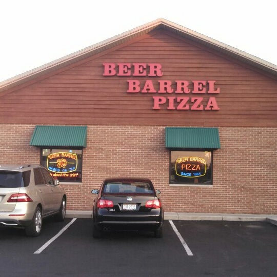 Beer Barrel Pizza & Grill Pizza Place in Lima