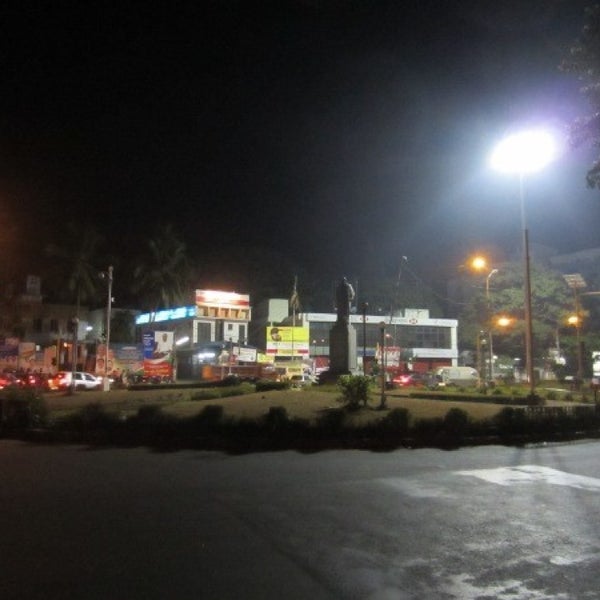 Vellayambalam Round Road