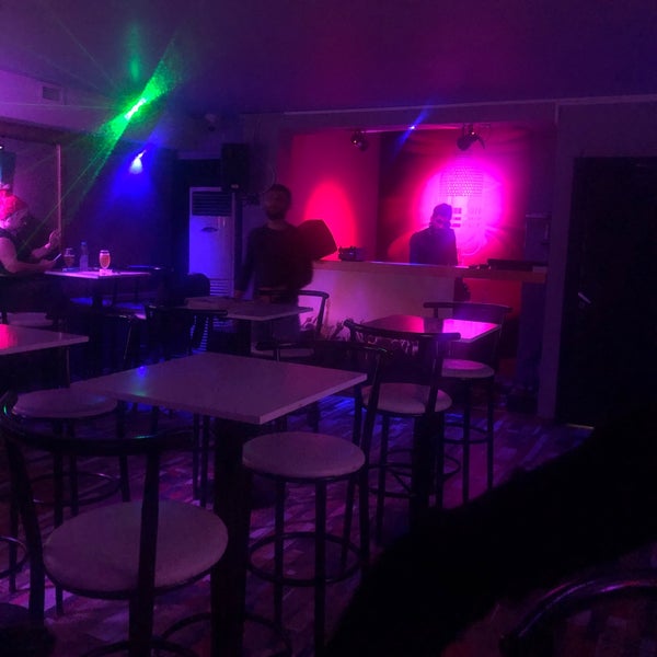 11/30/2018에 GÜLŞAH님이 4ever Karaoke Shot Bar에서 찍은 사진