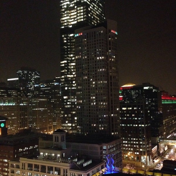 รูปภาพถ่ายที่ SpringHill Suites Chicago Downtown/River North โดย Alfiya M. เมื่อ 12/6/2014