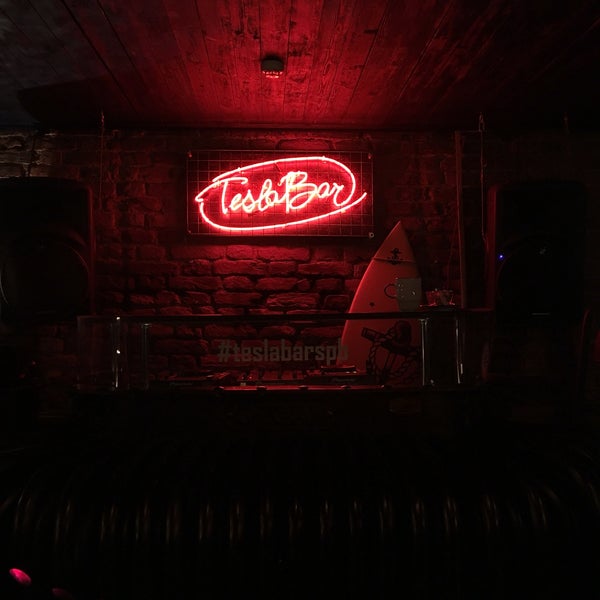10/21/2018에 Gleba G.님이 Tesla Bar에서 찍은 사진