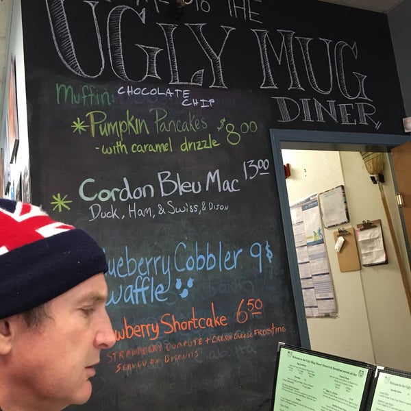 Das Foto wurde bei The Ugly Mug Diner von Aubree L. am 11/19/2016 aufgenommen