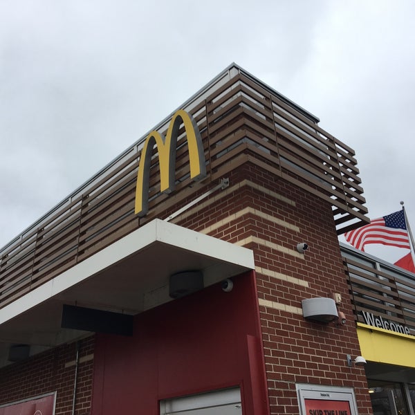 McDonald's Fast Food Restaurant in Darien