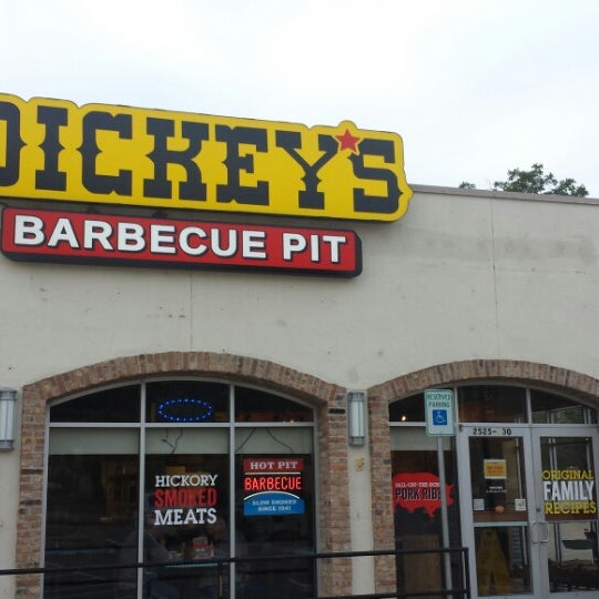 Photo taken at Dickey&#39;s Barbecue Pit by Michael Walsh A. on 9/14/2014