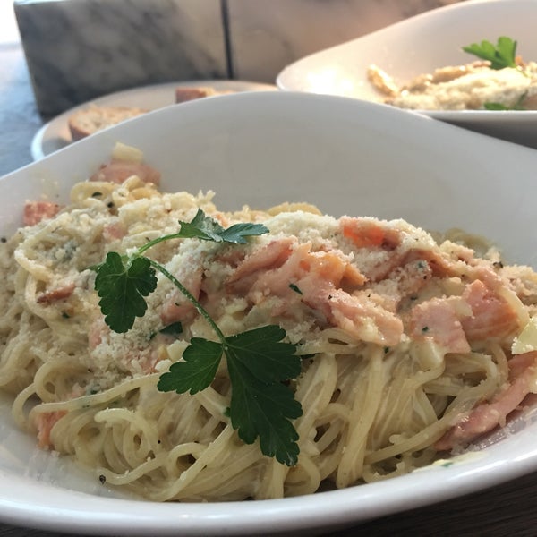 Foto scattata a Vapiano da Mai T. il 3/25/2017