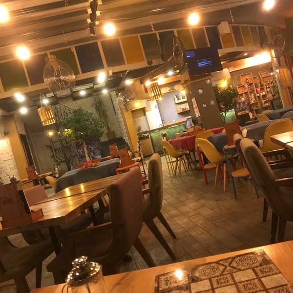 รูปภาพถ่ายที่ Missha Cafe&amp;Bistro โดย Sümeyye Ü. เมื่อ 11/8/2017