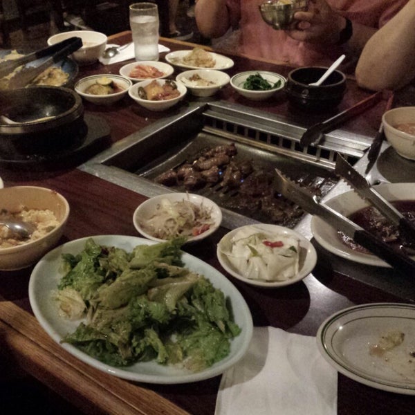 Снимок сделан в Seoul Garden Restaurant пользователем James N. 8/24/2014