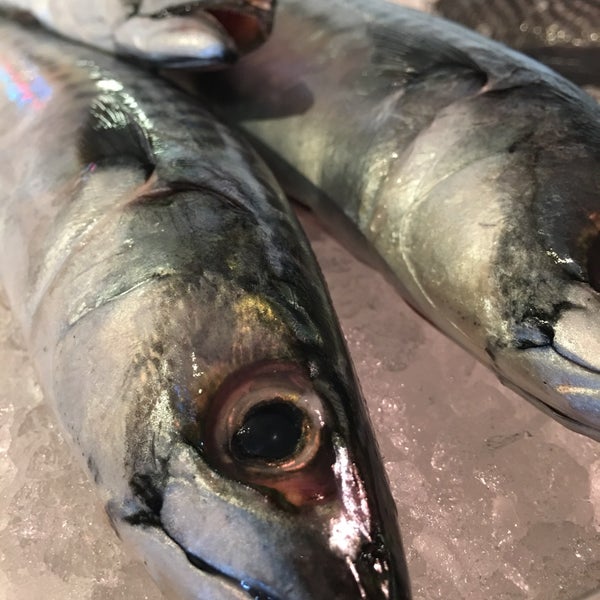 รูปภาพถ่ายที่ Monahan&#39;s Seafood Market โดย PF A. เมื่อ 7/27/2019