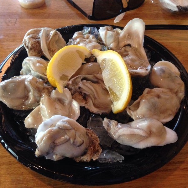 Das Foto wurde bei Captain Jim&#39;s Seafood von Angelo A. am 3/20/2014 aufgenommen