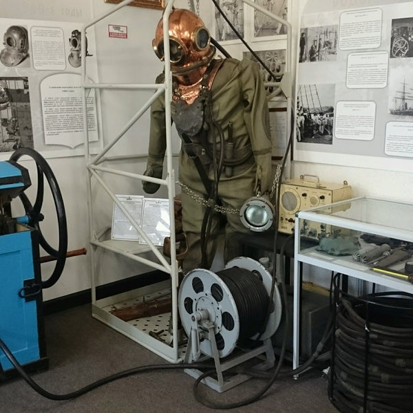 военно морской музей в кронштадте режим работы. музей вмф в кронштадте. музей водолазного дела в кронштадте. военно морской музей в кронштадте режим работы. кронштадт музей истории кронштадта.