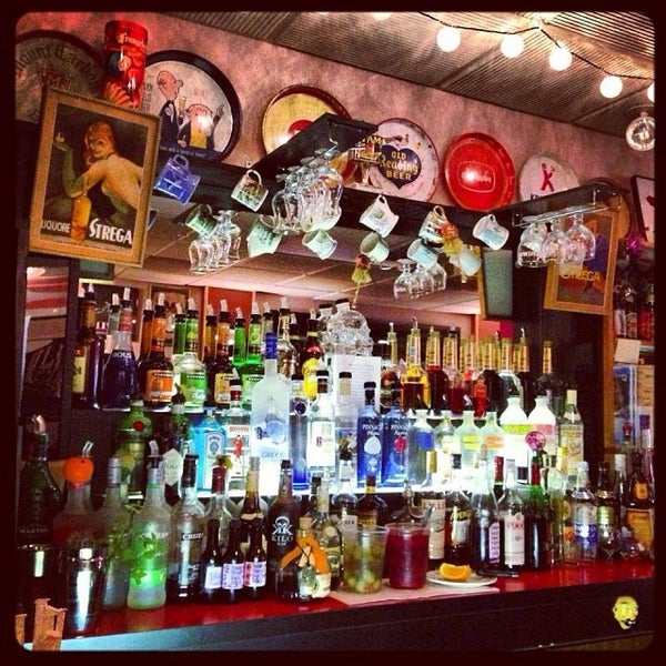 Photo taken at Franco&#39;s Lounge Restaurant &amp; Music Club by Franco&#39;s Lounge Restaurant &amp; M. on 11/25/2013