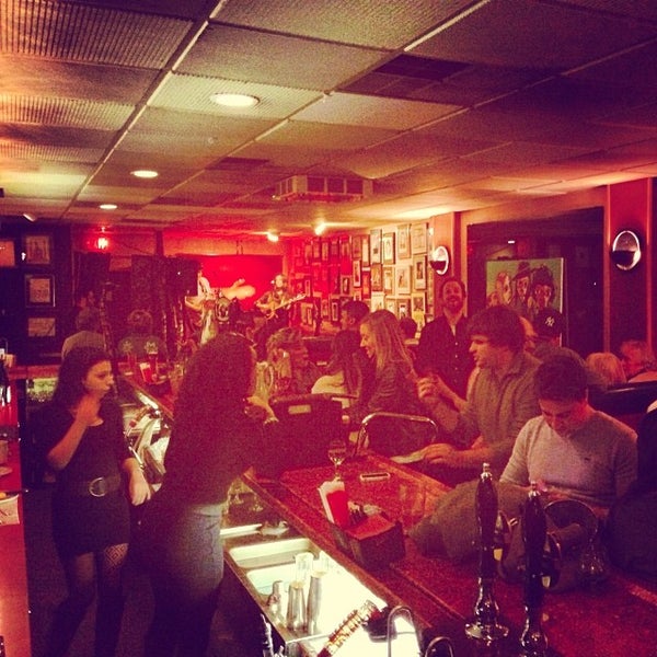 Photo taken at Franco&#39;s Lounge Restaurant &amp; Music Club by Franco&#39;s Lounge Restaurant &amp; M. on 11/29/2013
