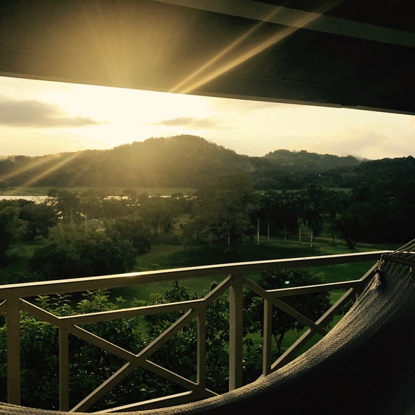 รูปภาพถ่ายที่ Gamboa Rainforest Resort โดย Leslie G. เมื่อ 12/9/2016