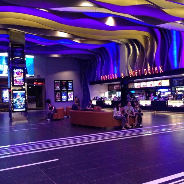 Major Cineplex (เมเจอร์ ซีนีเพล็กซ์) 28 tips from 5010