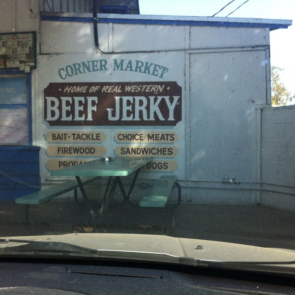 Corner Market Oak View, CA