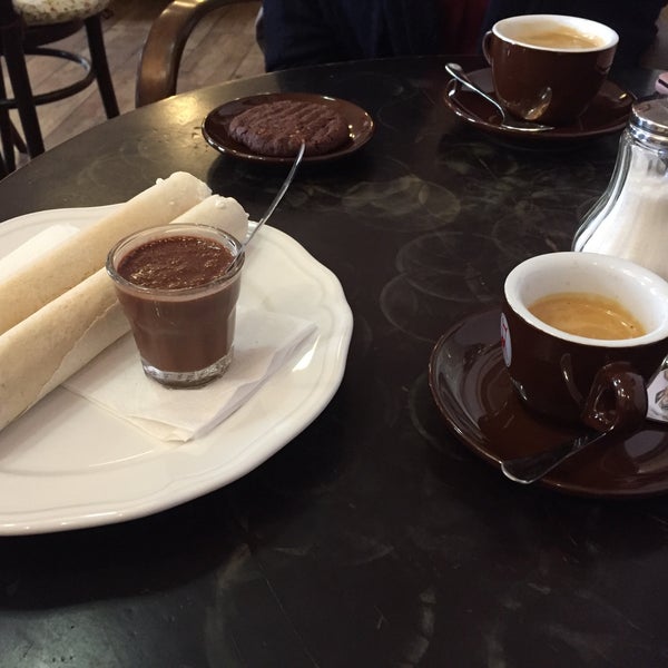 รูปภาพถ่ายที่ Choco café โดย Tomáš S. เมื่อ 3/5/2017