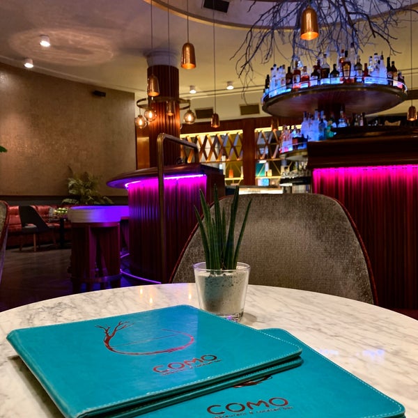 Foto tirada no(a) Como restaurant &amp; cocktail bar por Kristýna B. em 11/12/2019