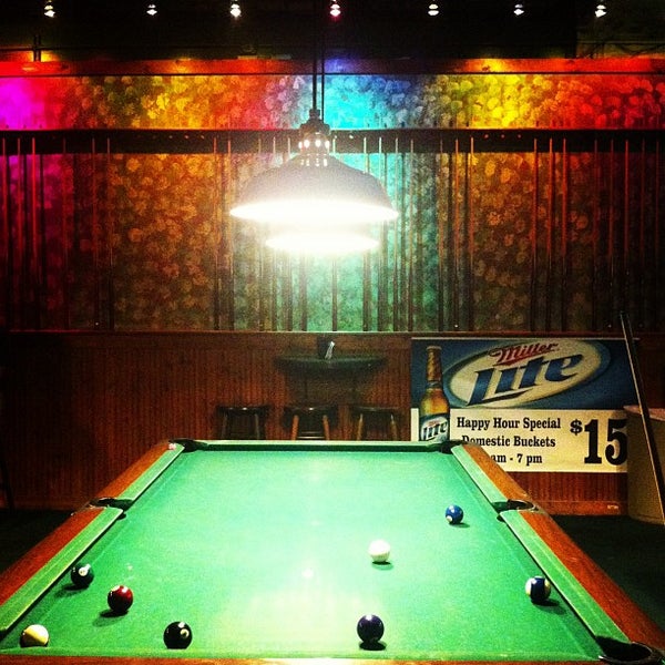 Slick Willie S Family Pool Hall Houstonのビリヤード場