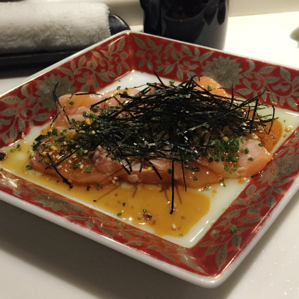 Photo taken at Shinzo Japanese Cuisine by Phoebe C. on 5/1/2015