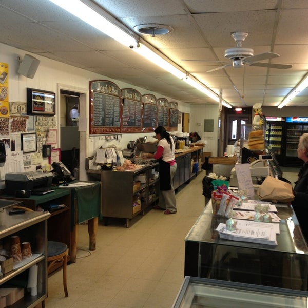 Alfredo's Italian American Deli & Catering 3 tips