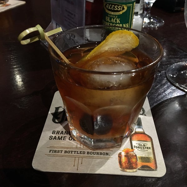10/21/2017にDerekがDown One Bourbon Bar &amp; Restaurantで撮った写真