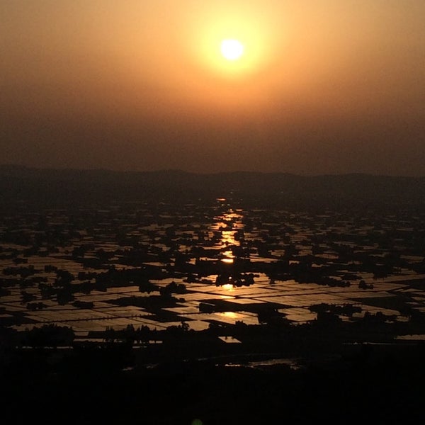散居村展望台 Scenic Lookout In 砺波市