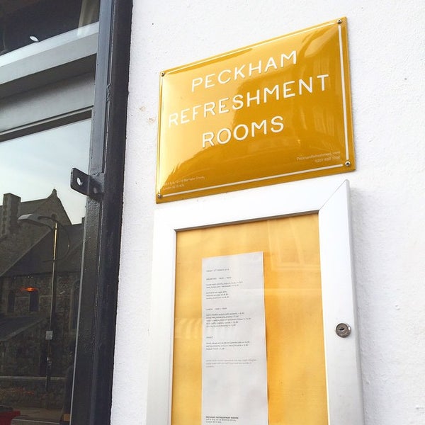 รูปภาพถ่ายที่ Peckham Refreshment Rooms โดย Fiona A. เมื่อ 3/13/2015