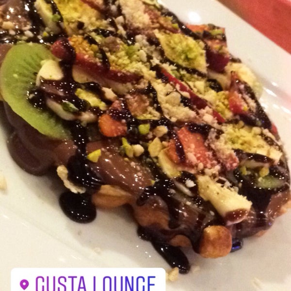 Photo taken at Gusta Lounge by Uğur Kaya on 3/4/2018
