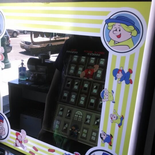 6/4/2014にVera D.がHigh Scores Arcadeで撮った写真