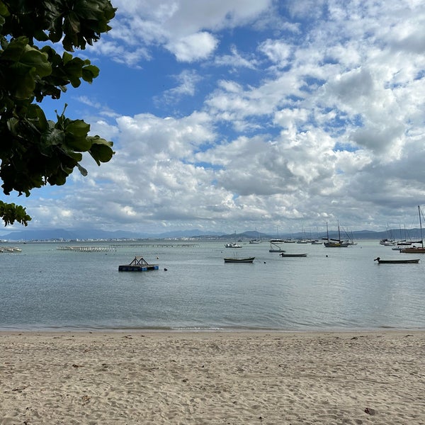 Praia de Santo Antônio de Lisboa - Beach in Florianópolis