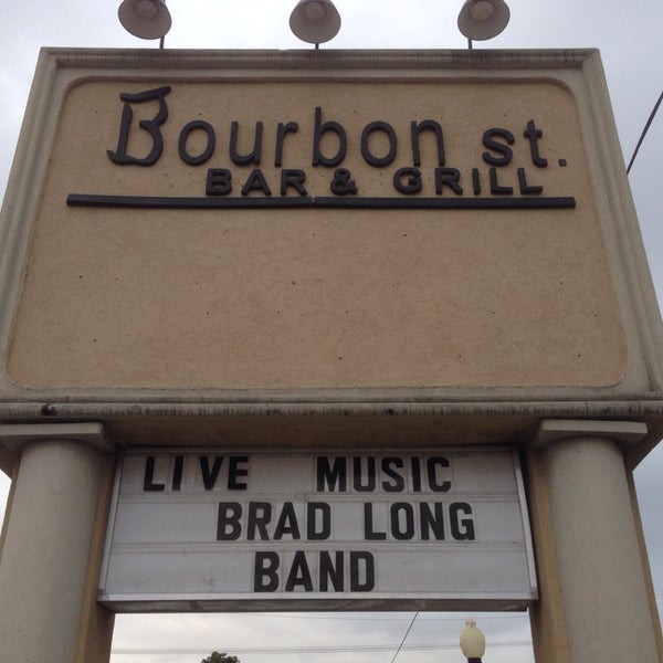2/15/2014 tarihinde William C.ziyaretçi tarafından Bourbon Street Bar &amp; Grille'de çekilen fotoğraf