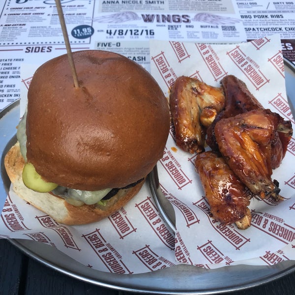 So I decided to try their burger 🍔 “Uncle Sam” & sweet chicken wings 🍗 🍗 which was really good. The burger was great but not wow. Good service though :)