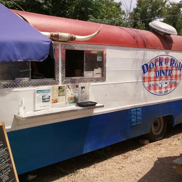 Foto tomada en Dock &amp; Roll Diner  por Daniel V. el 7/5/2013