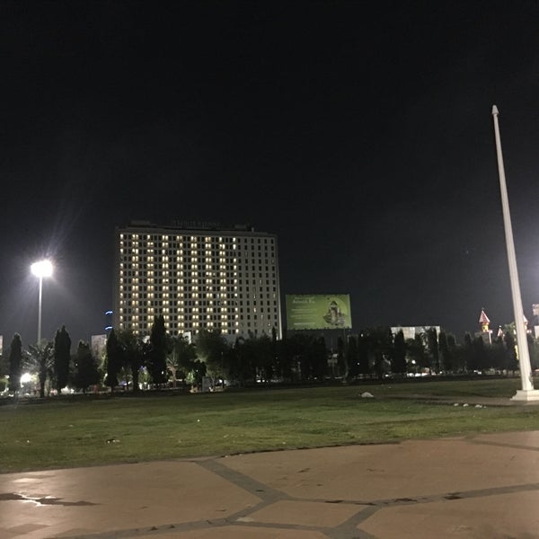 Lapangan Simpang Lima Semarang Indonesia - Jalan Simpang Lima