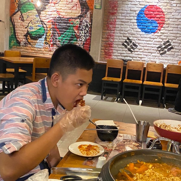 Foto diambil di Jjang Korean Noodle &amp; Grill oleh Agung D. pada 8/15/2020