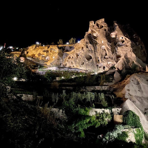 รูปภาพถ่ายที่ Argos In Cappadocia โดย TOLGA เมื่อ 9/11/2021
